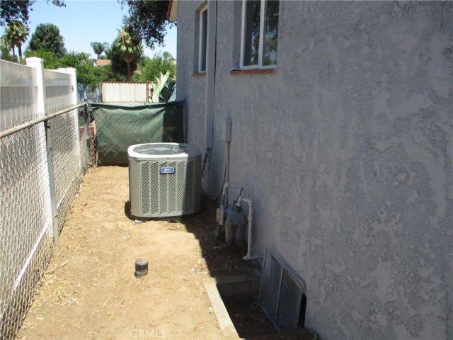 9748 Belmont, Riverside, CA 92503