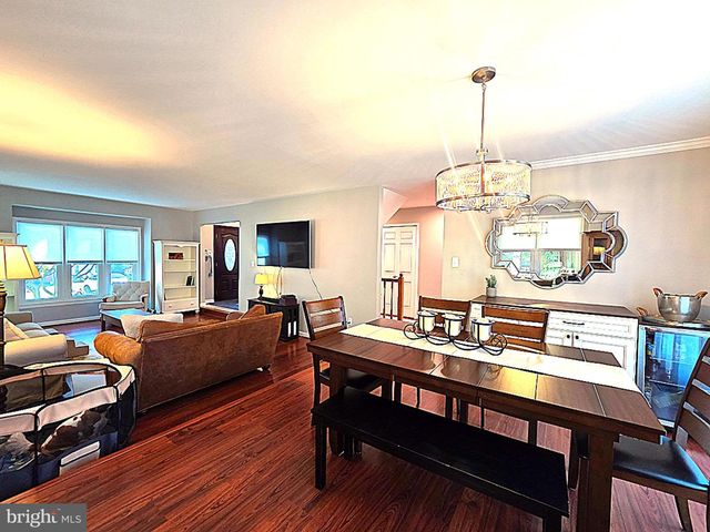 5270 ELLICOTT DR, Centreville, VA 20120