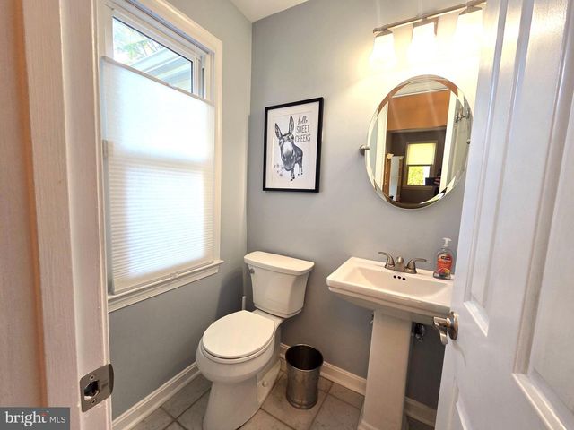 5270 ELLICOTT DR, Centreville, VA 20120
