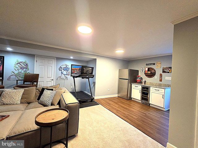 5270 ELLICOTT DR, Centreville, VA 20120