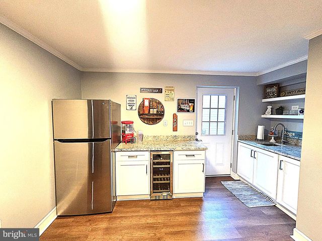 5270 ELLICOTT DR, Centreville, VA 20120