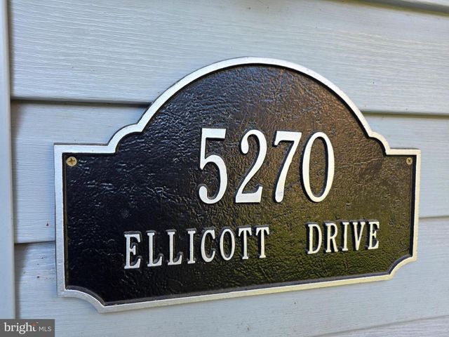 5270 ELLICOTT DR, Centreville, VA 20120