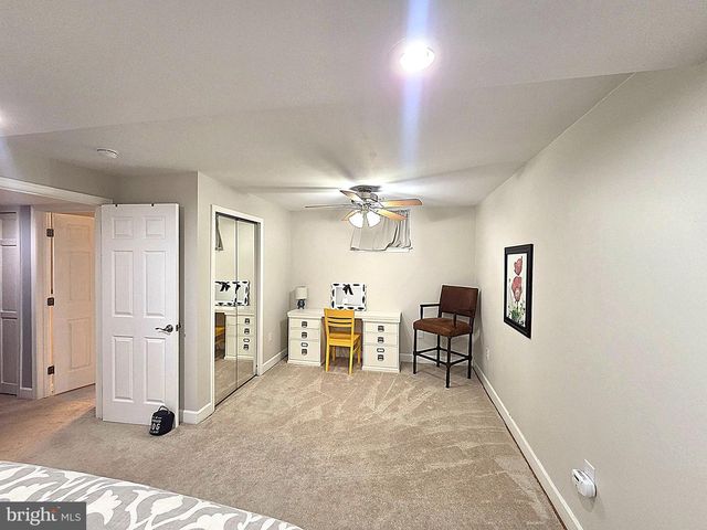 5270 ELLICOTT DR, Centreville, VA 20120
