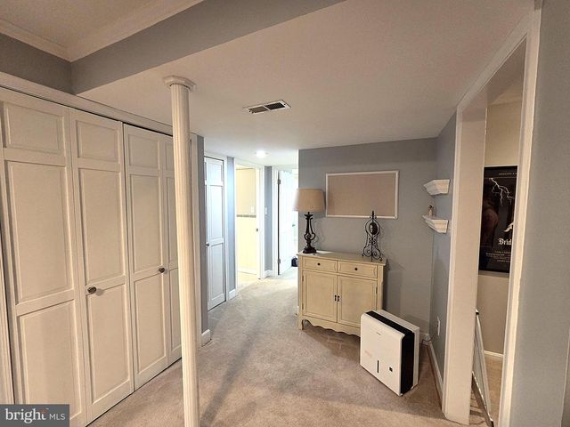5270 ELLICOTT DR, Centreville, VA 20120