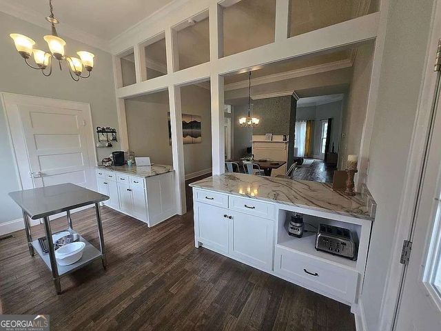 151 S Jackson Street, Hartwell, GA 30643