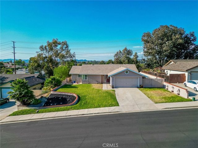 30630 Southern Cross Road, Temecula, CA 92592