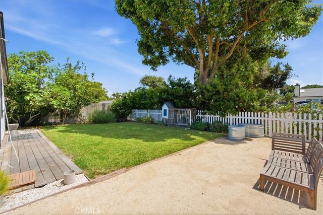 2113 Federal Avenue, Costa Mesa, CA 92627