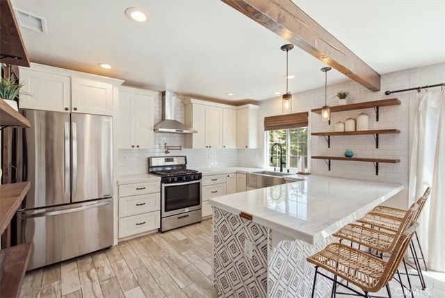 2113 Federal Avenue, Costa Mesa, CA 92627