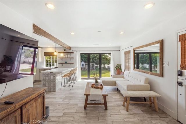 2113 Federal Avenue, Costa Mesa, CA 92627
