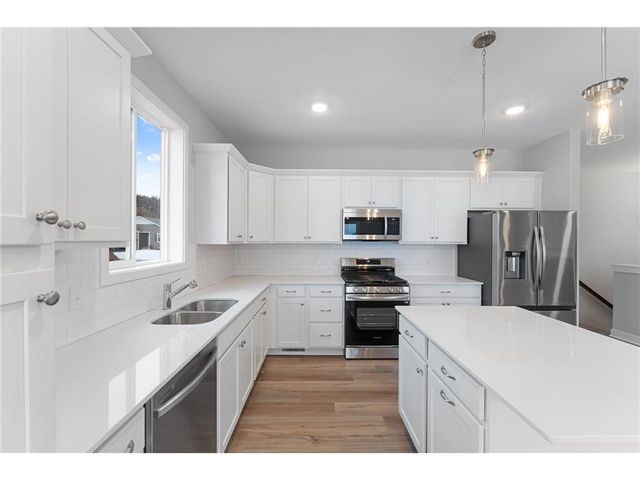 1247 Marlene Avenue, River Falls, WI 54022