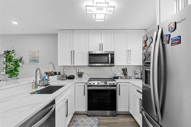 13408 SW 62nd St 103K, Miami, FL 33183