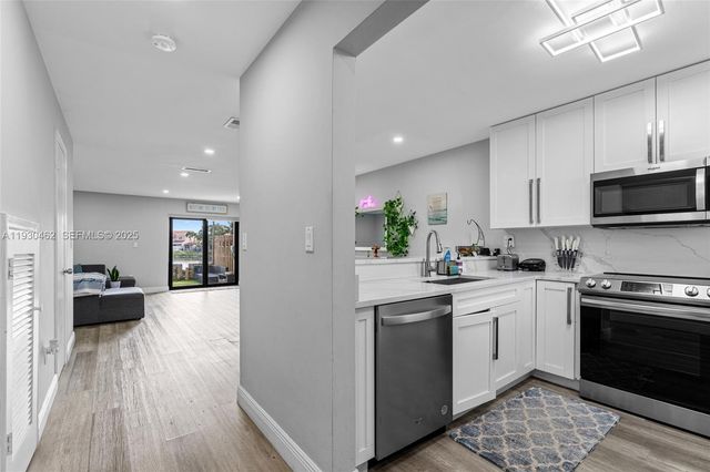 13408 SW 62nd St 103K, Miami, FL 33183