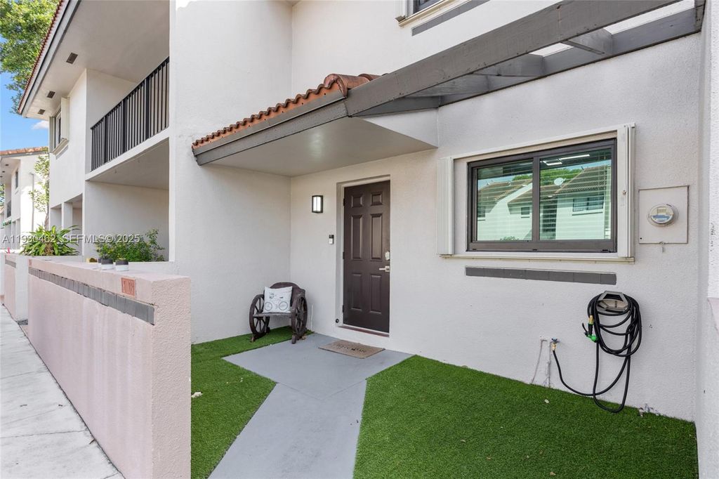 13408 SW 62nd St 103K, Miami, FL 33183