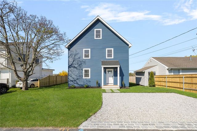 11 Gunning Court, Middletown, RI 02842
