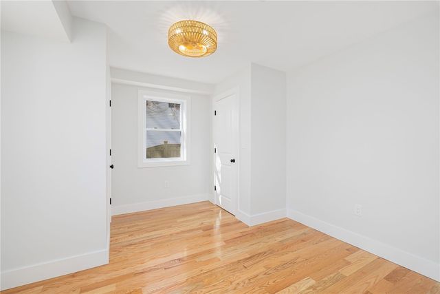 11 Gunning Court, Middletown, RI 02842