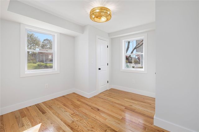 11 Gunning Court, Middletown, RI 02842