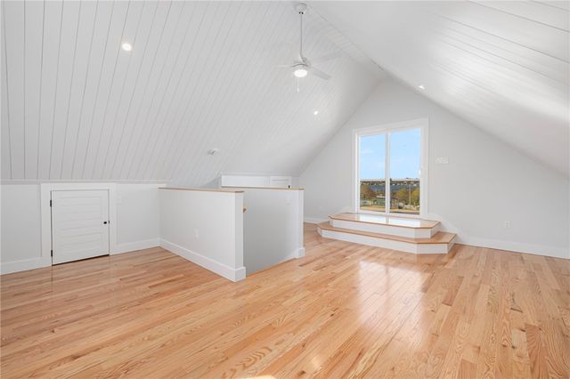 11 Gunning Court, Middletown, RI 02842