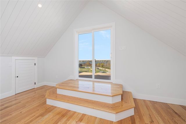 11 Gunning Court, Middletown, RI 02842