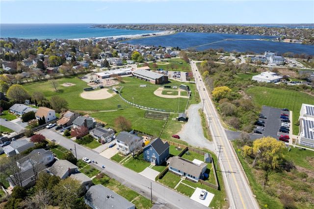 11 Gunning Court, Middletown, RI 02842