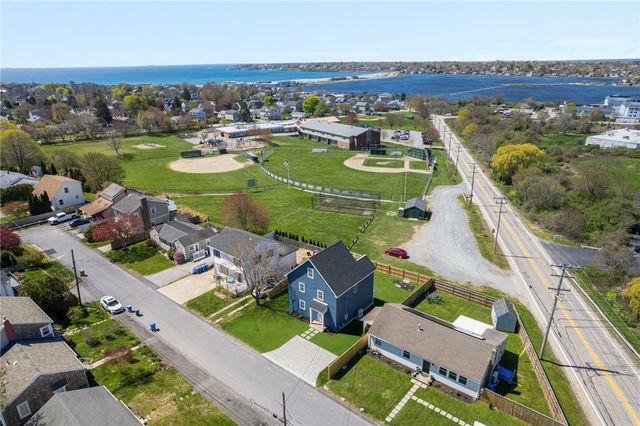 11 Gunning Court, Middletown, RI 02842
