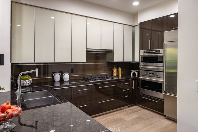 1318 Roxbury S 210, Los Angeles, CA 90035