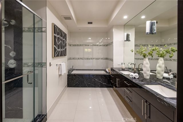 1318 Roxbury S 210, Los Angeles, CA 90035