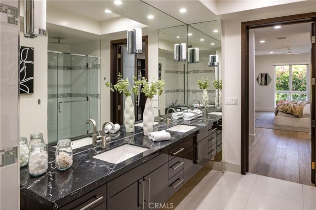 1318 Roxbury S 210, Los Angeles, CA 90035