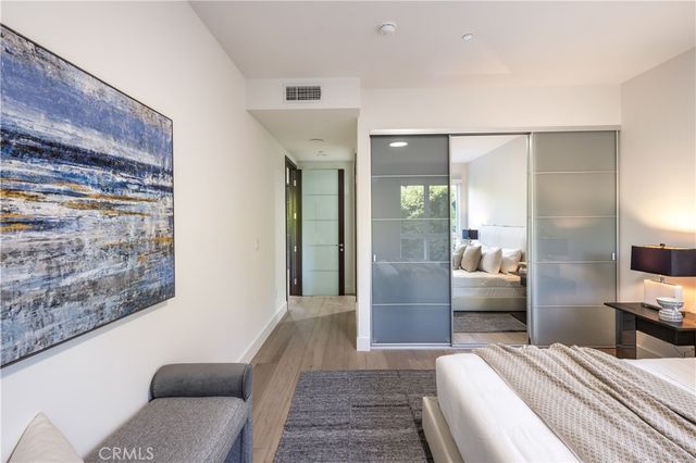 1318 Roxbury S 210, Los Angeles, CA 90035