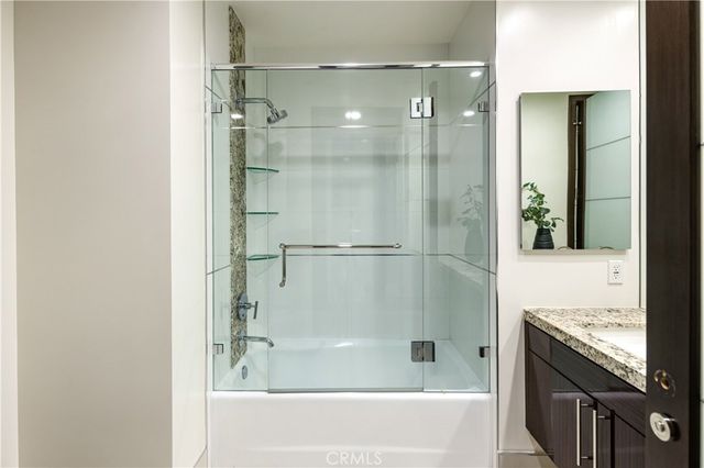 1318 Roxbury S 210, Los Angeles, CA 90035
