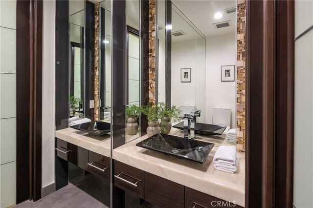 1318 Roxbury S 210, Los Angeles, CA 90035