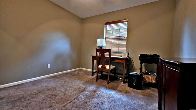 106 Tenkiller Dr, Sherwood, AR 72120