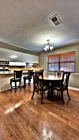 106 Tenkiller Dr, Sherwood, AR 72120