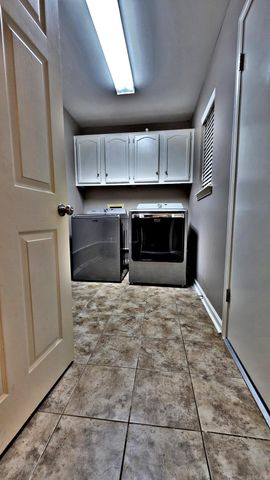 106 Tenkiller Dr, Sherwood, AR 72120