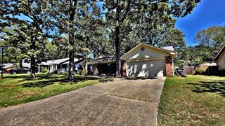 106 Tenkiller Dr, Sherwood, AR 72120