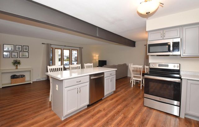 N114W15166 Vicksburg AVENUE, Germantown, WI 53022