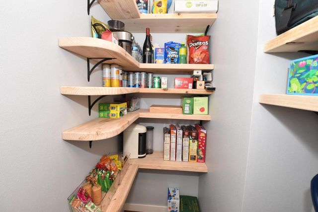 N114W15166 Vicksburg AVENUE, Germantown, WI 53022