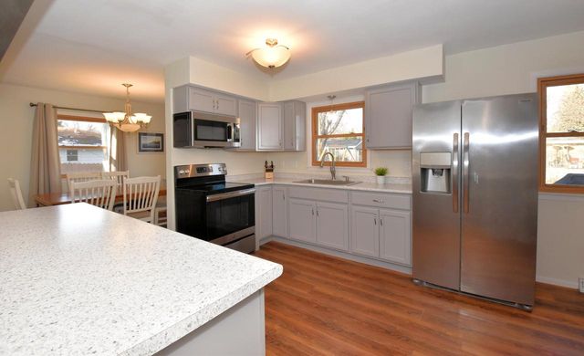 N114W15166 Vicksburg AVENUE, Germantown, WI 53022