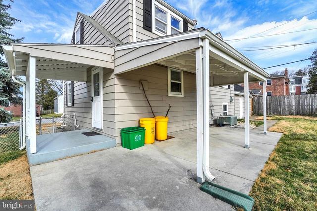 720 ELM TER, York, PA 17404