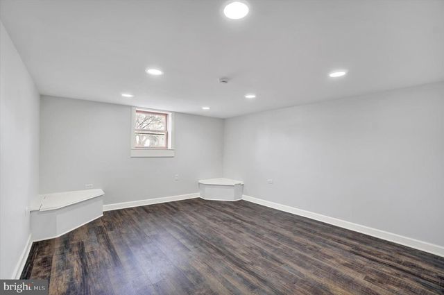 720 ELM TER, York, PA 17404