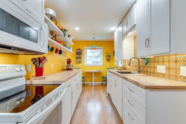 1531 W Julianne St, Wichita, KS 67203