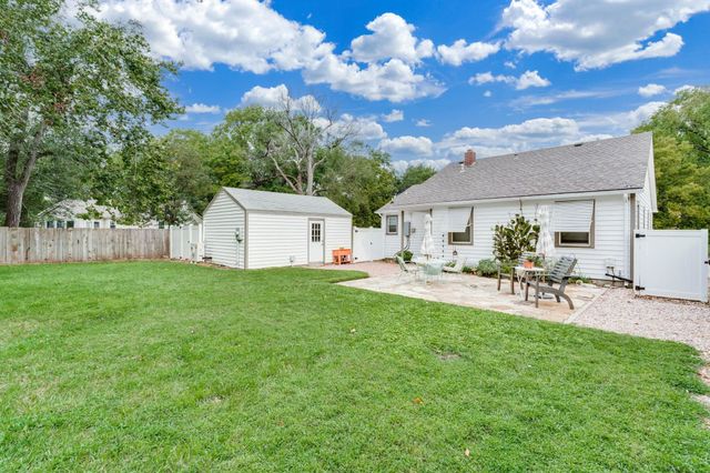 1531 W Julianne St, Wichita, KS 67203