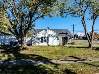 2701 N Oakwood Avenue, Muncie, IN 47304