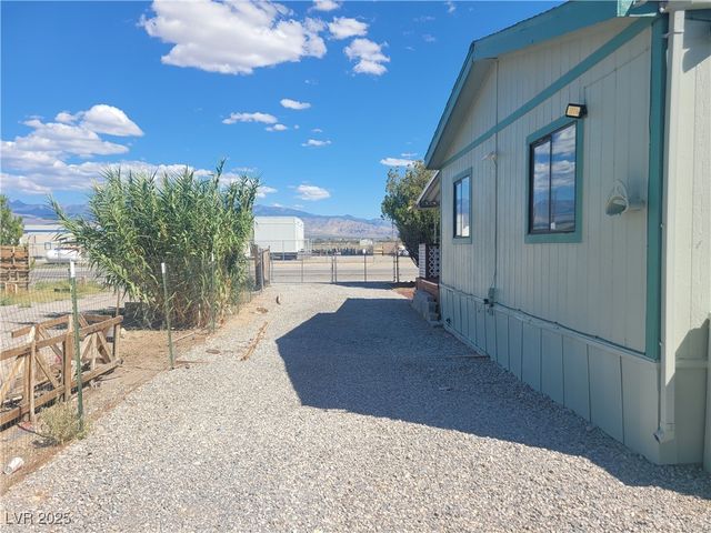 1060 Bunch Street, Pahrump, NV 89048