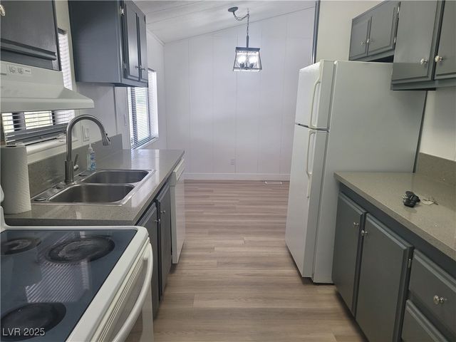 1060 Bunch Street, Pahrump, NV 89048