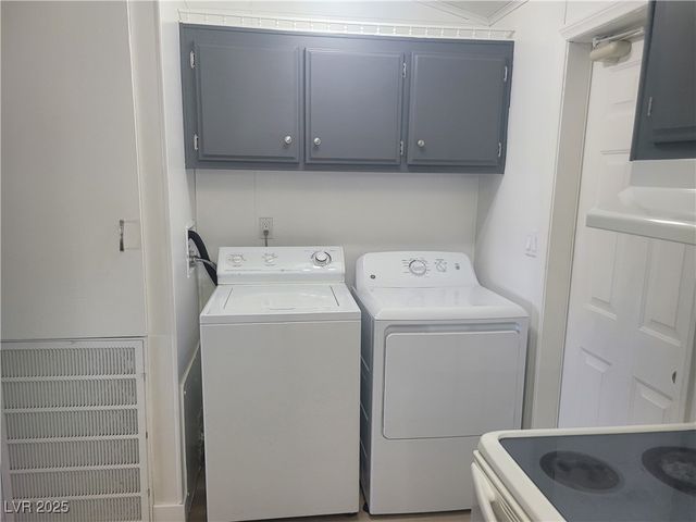 1060 Bunch Street, Pahrump, NV 89048