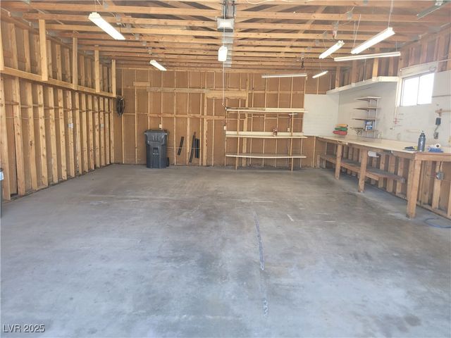 1060 Bunch Street, Pahrump, NV 89048