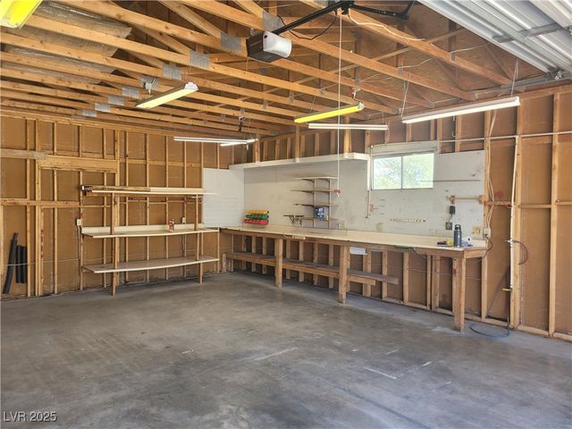 1060 Bunch Street, Pahrump, NV 89048