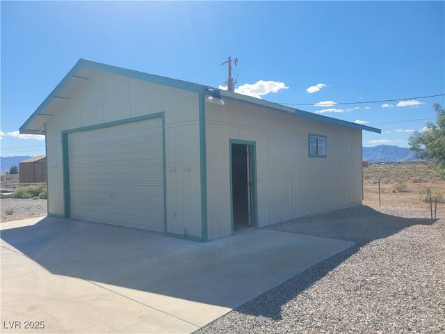 1060 Bunch Street, Pahrump, NV 89048
