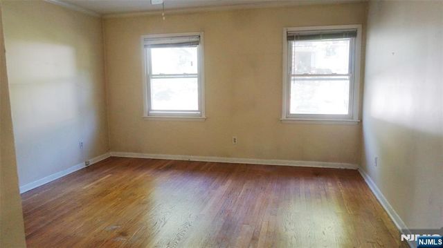 8 S Mountain Way, West Orange, NJ 07052