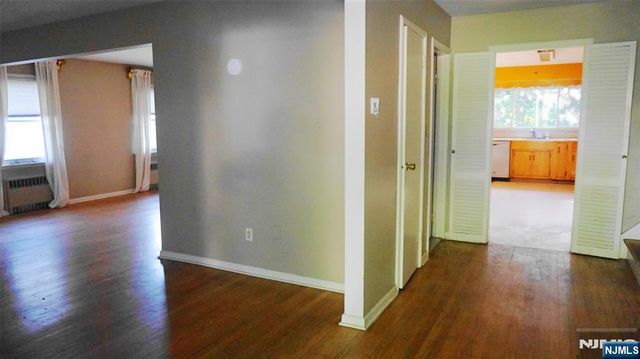 8 S Mountain Way, West Orange, NJ 07052